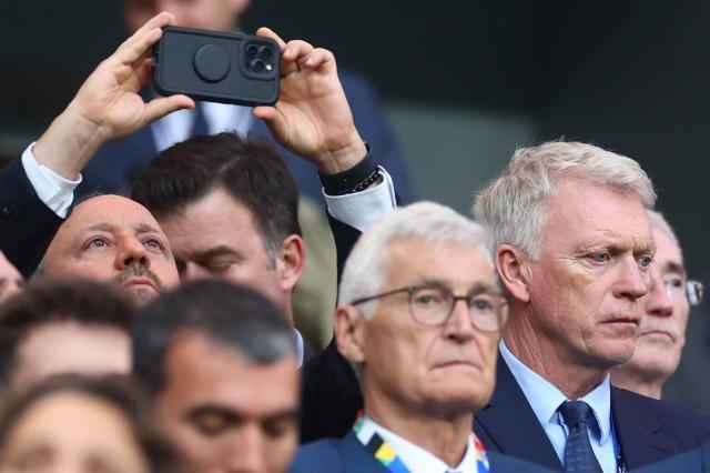 开云官方网站入口-谁来决定欧洲杯比赛&amp;赛事最佳球员奖项归属？